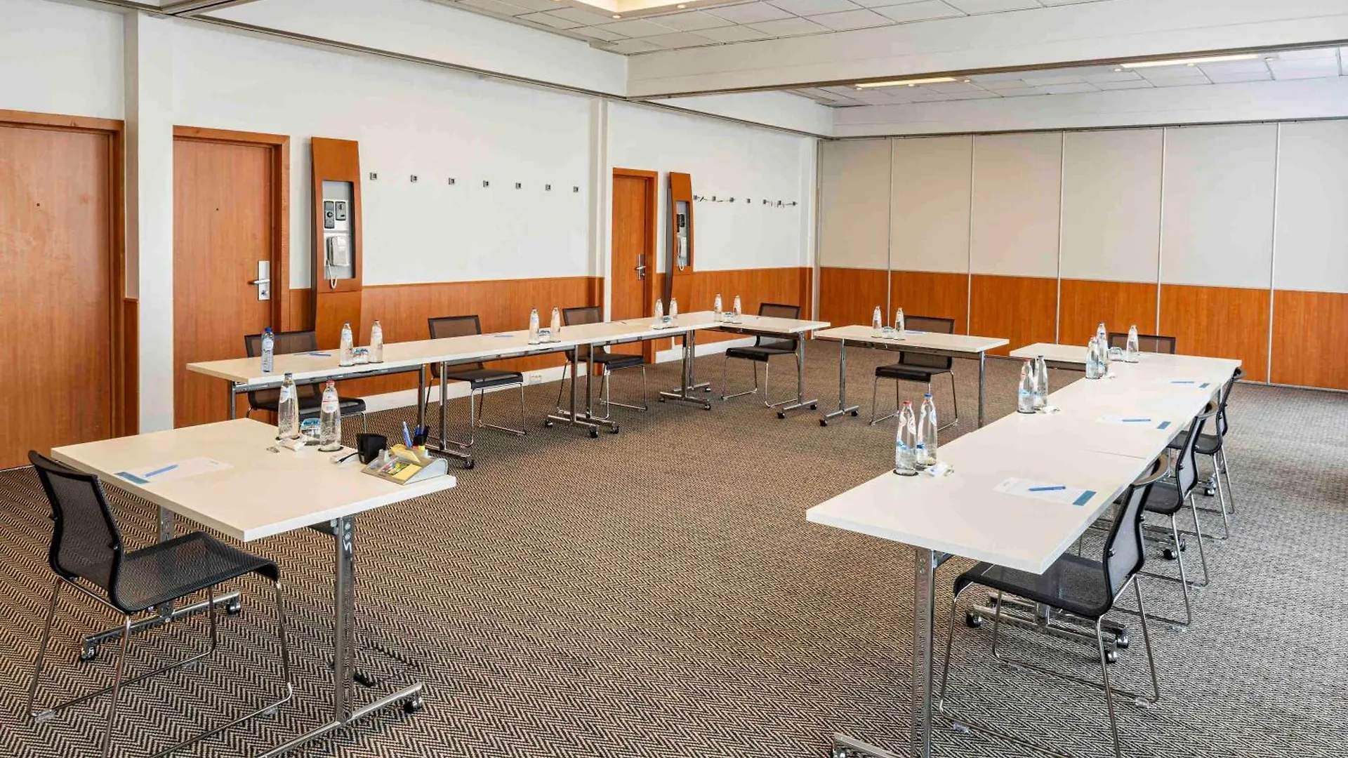 Novotel Antwerpen - Ekeren 4*, Anversa